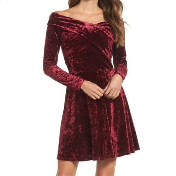 Chelsea28 Bordeaux Velvet Dress - Picture 1 of 4